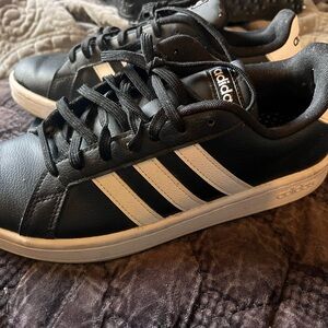 Adidas Black Superstar size 8.5